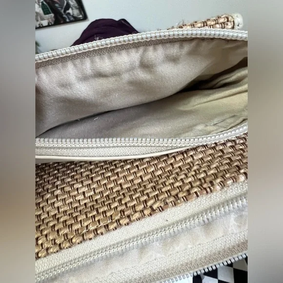 Giani Bernini Beige Leather Straw Crochet Wallet Wristlet Crossbody Mini Bag - Picture 3 of 16